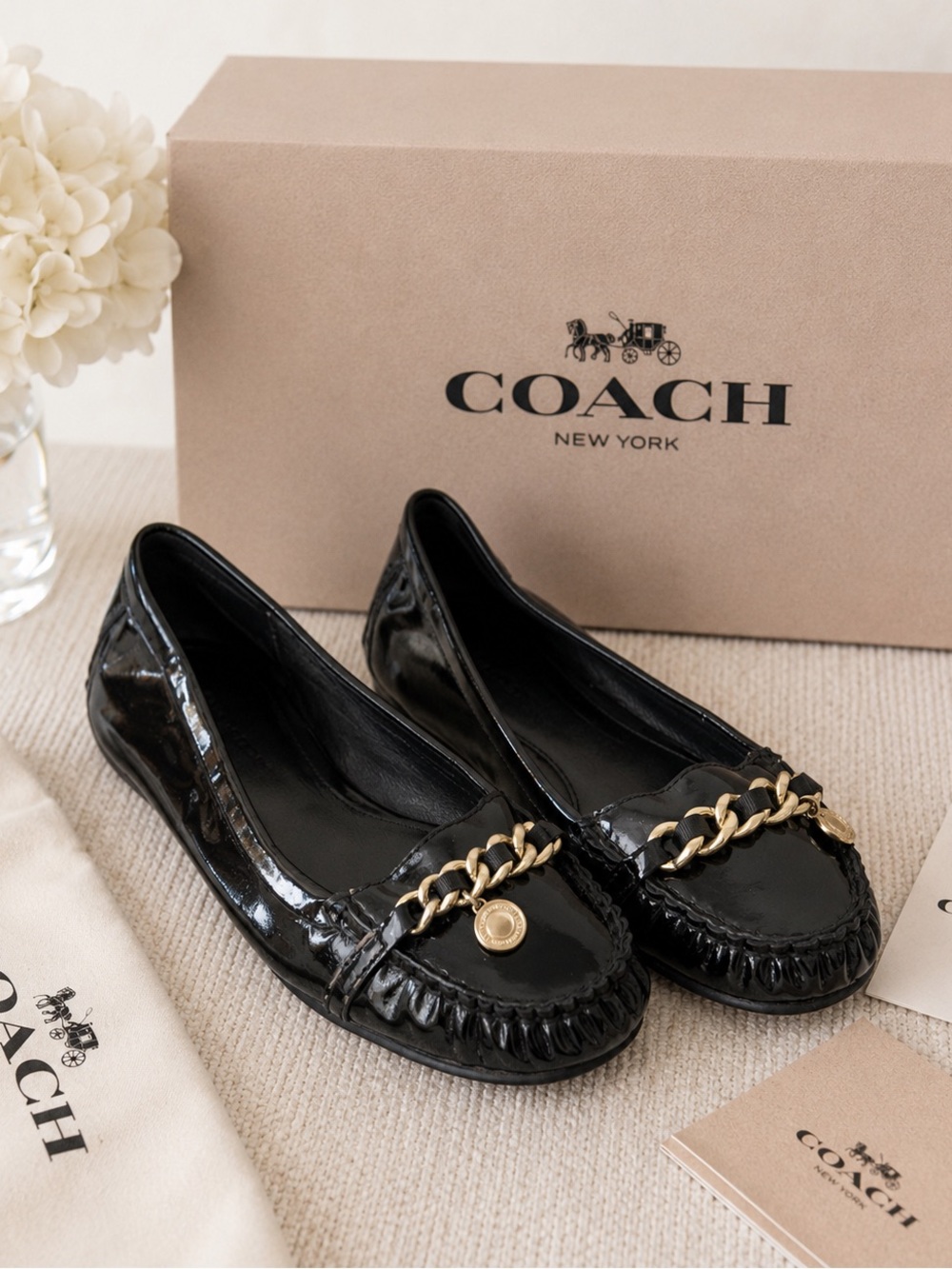 Coach Black Patent Leather Chain Link Ballet Flats Moc Toe Shoes 8